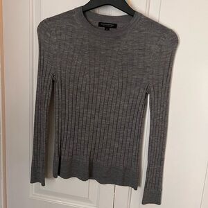 Banana Republic gray sweater